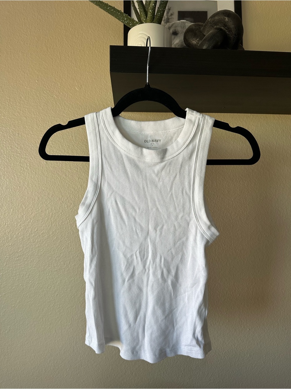 Old Navy White Ribbed Crewneck Tank Top
